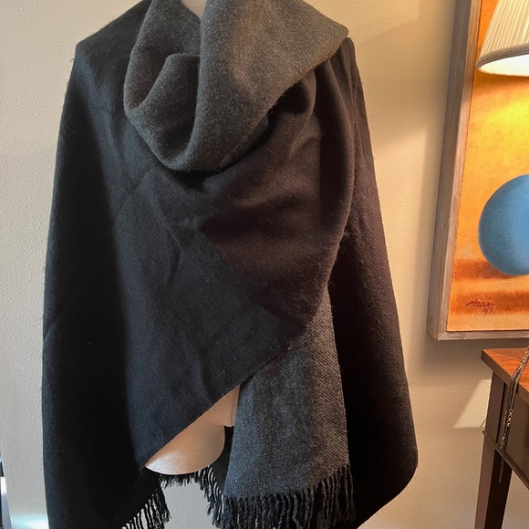 Elegant Fringe Open Front Reversible Black/Grey Shawl, Wrap With Fringe - Picture 2 of 16